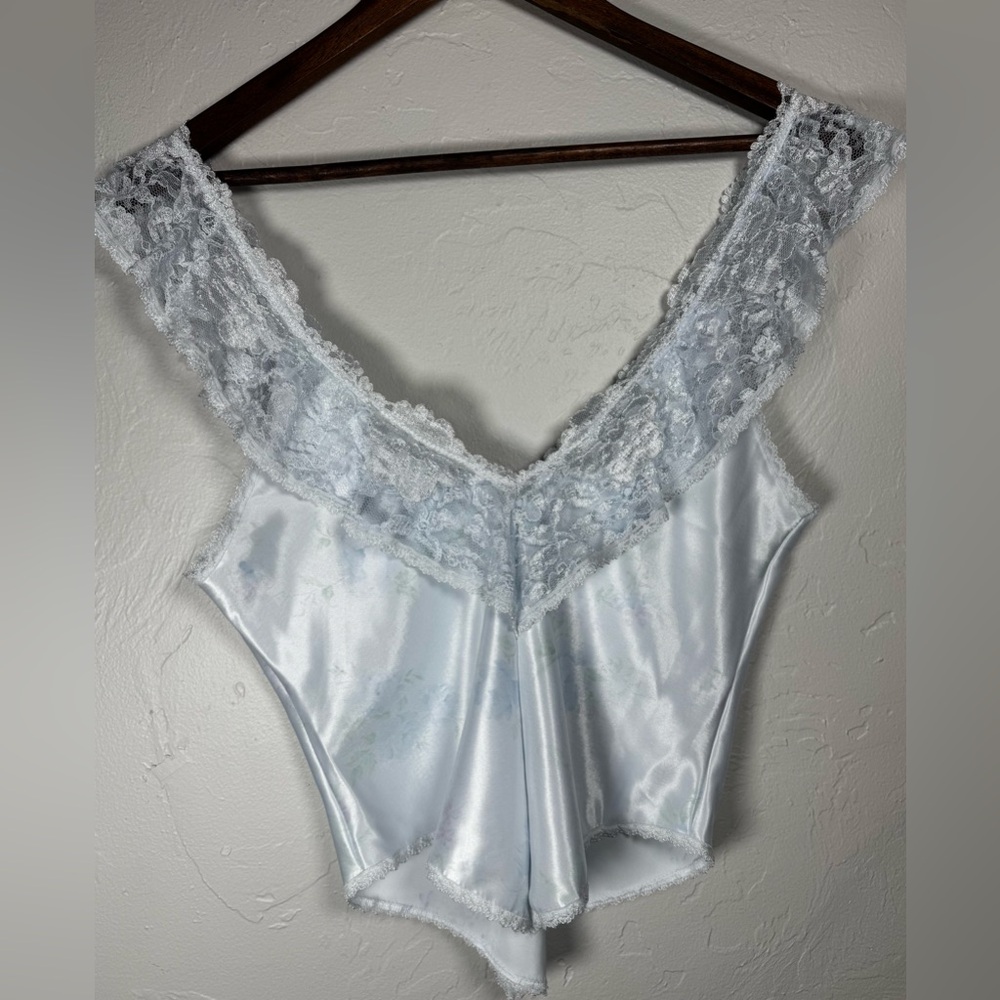 🩵Vintage 80’s Samye Coquette Baby-Blue Lace Satin Finish Camisole Size Small - Picture 6 of 8